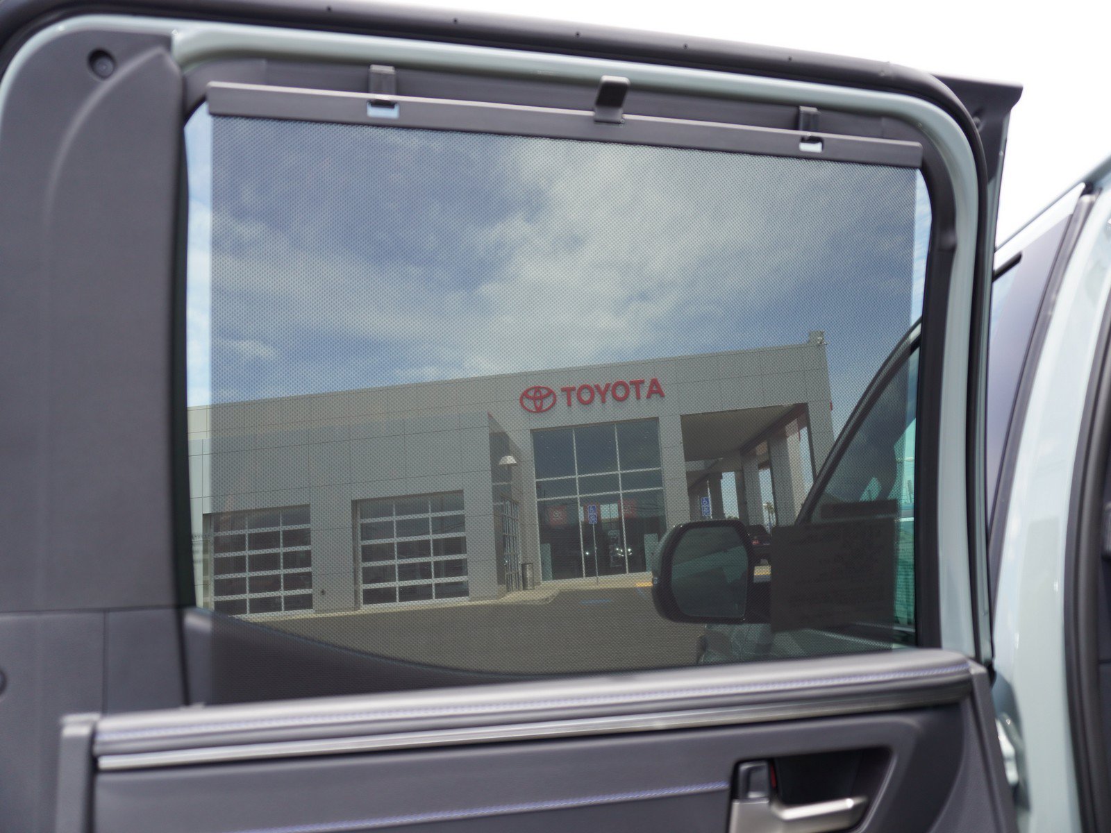 New 2026 Toyota Tundra Platinum AWD/4WD image 15