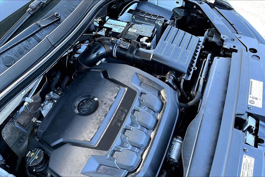 Used 2019 Volkswagen Tiguan SE image 44