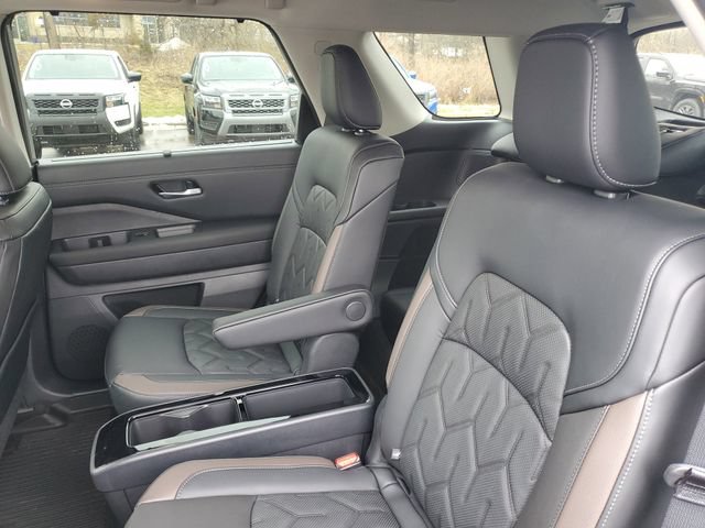 New 2026 Nissan Pathfinder Platinum AWD/4WD image 31