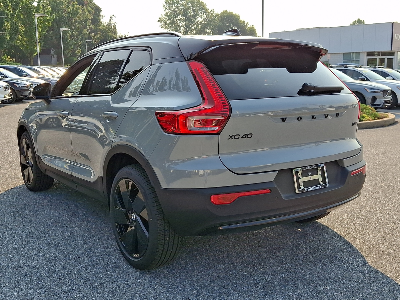 New 2026 Volvo XC40 B5 Ultra w/ Protection Package Premier AWD/4WD image 3