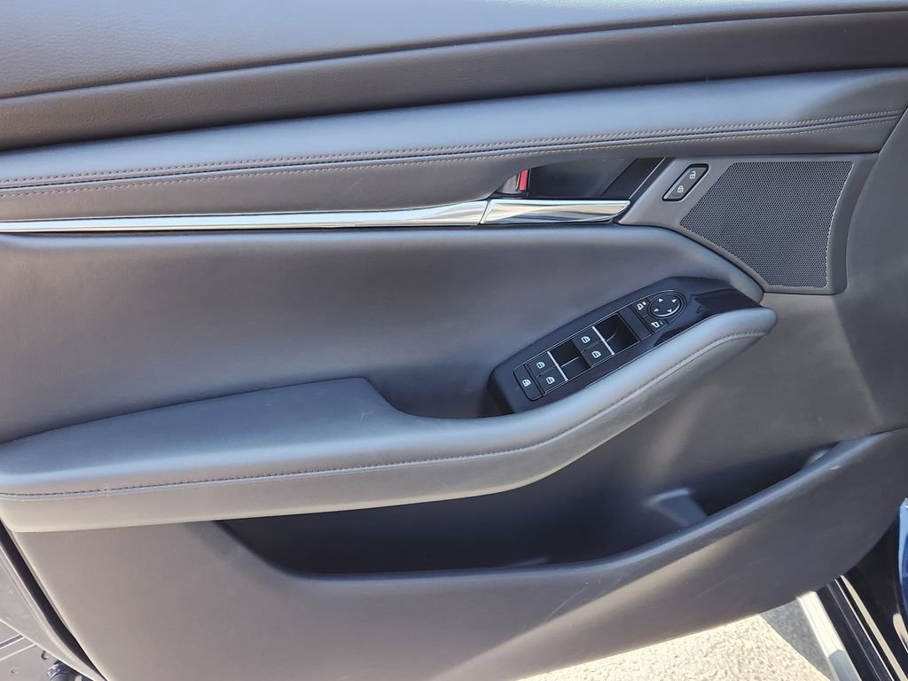 Used 2021 MAZDA MAZDA3 s image 6