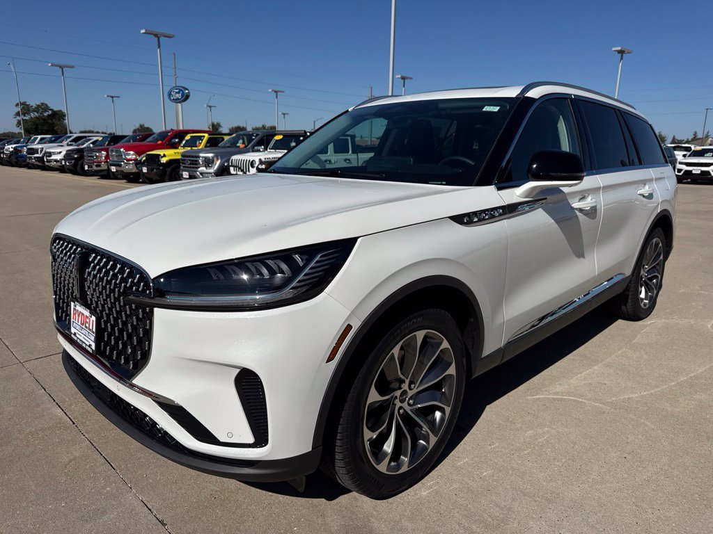 New 2027 Lincoln Aviator AWD image 24