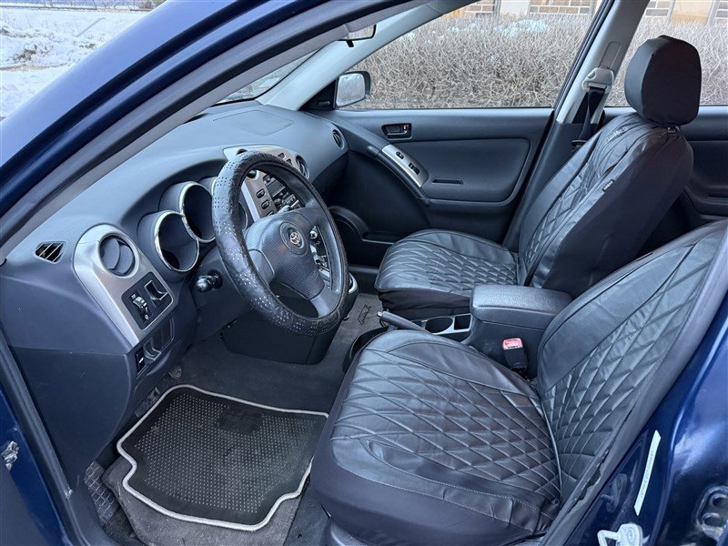 Used 2004 Toyota Matrix XR image 5