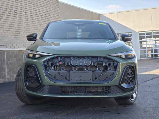 New 2025 Audi SQ5 Prestige image 33