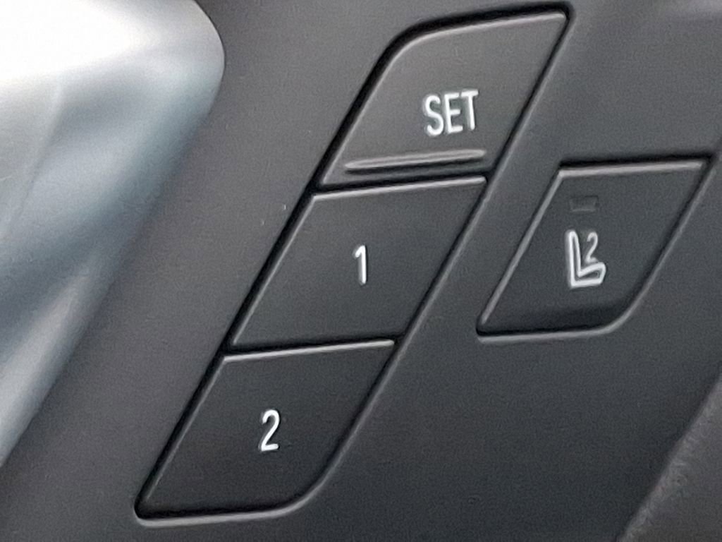 New 2026 BMW X5 xDrive40i image 17
