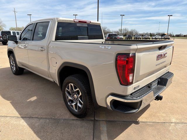 New 2026 GMC Sierra 1500 SLE w/ Preferred Package image 14
