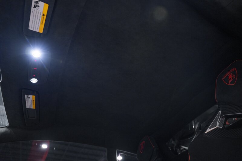 Used 2022 Lamborghini Huracan STO RWD image 21