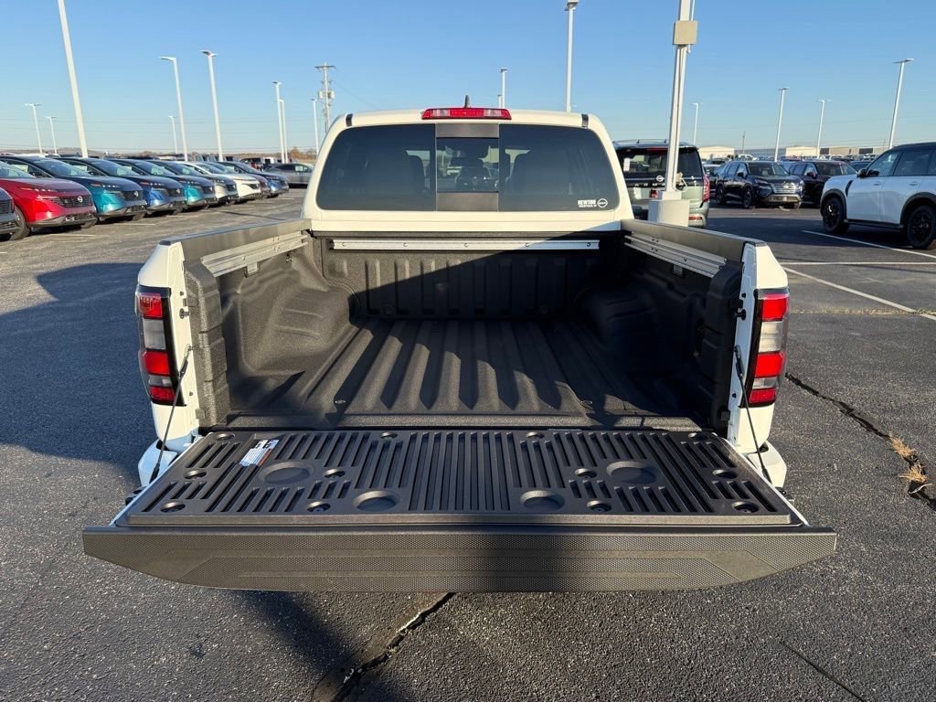 New 2026 Nissan Frontier SV w/ SV Convenience Package RWD image 11