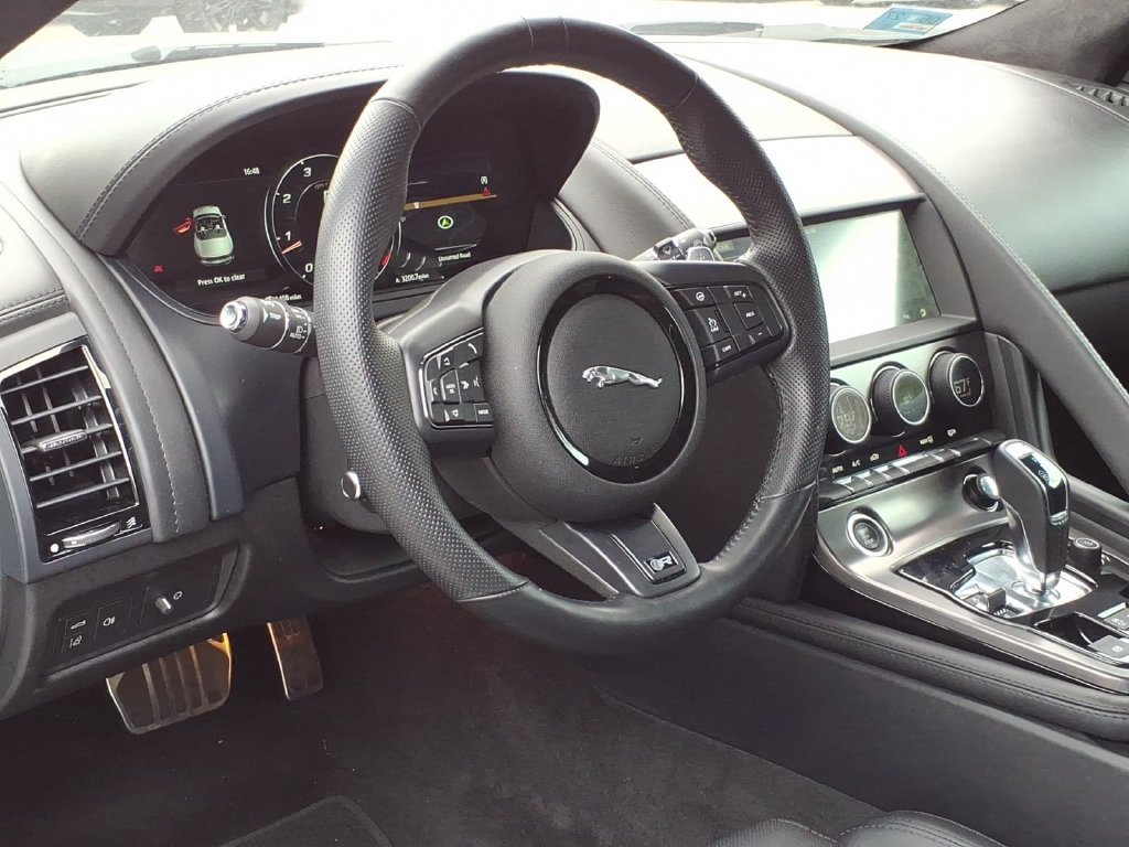 Used 2024 Jaguar F-TYPE R AWD/4WD image 17