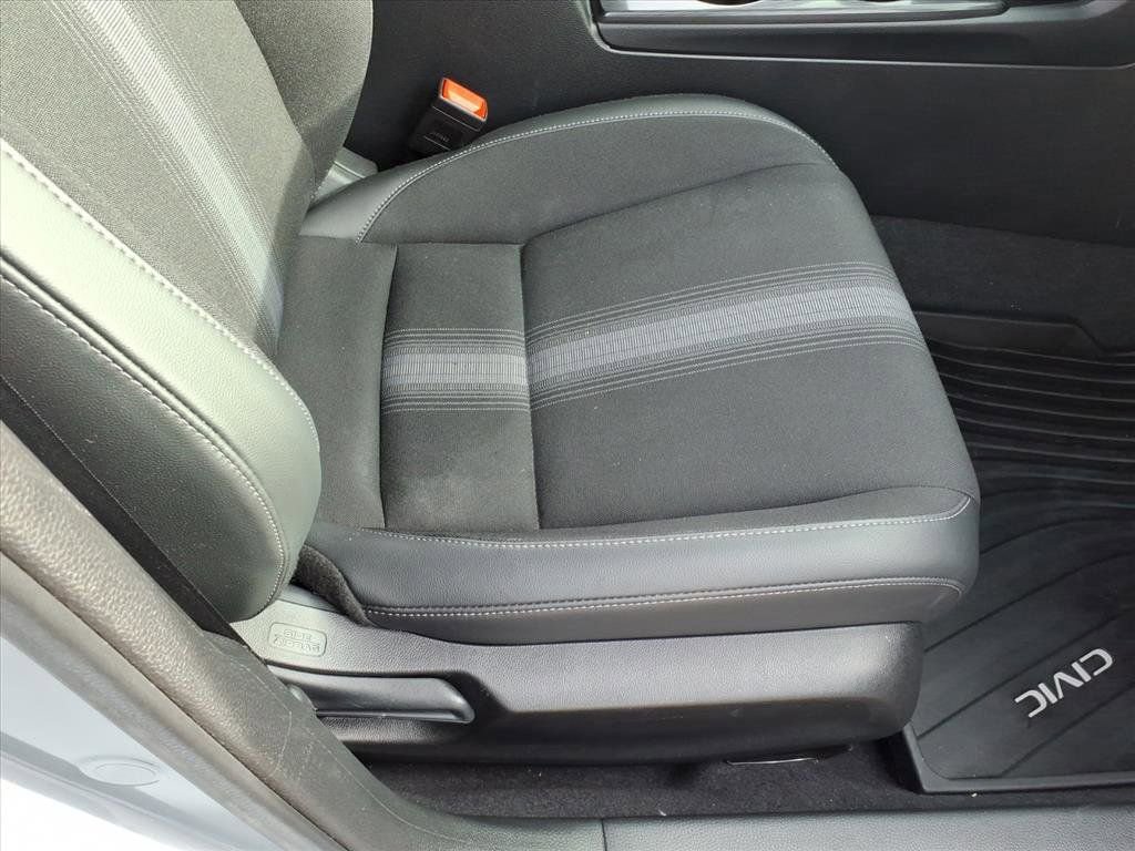 Used 2023 Honda Civic Sport image 32