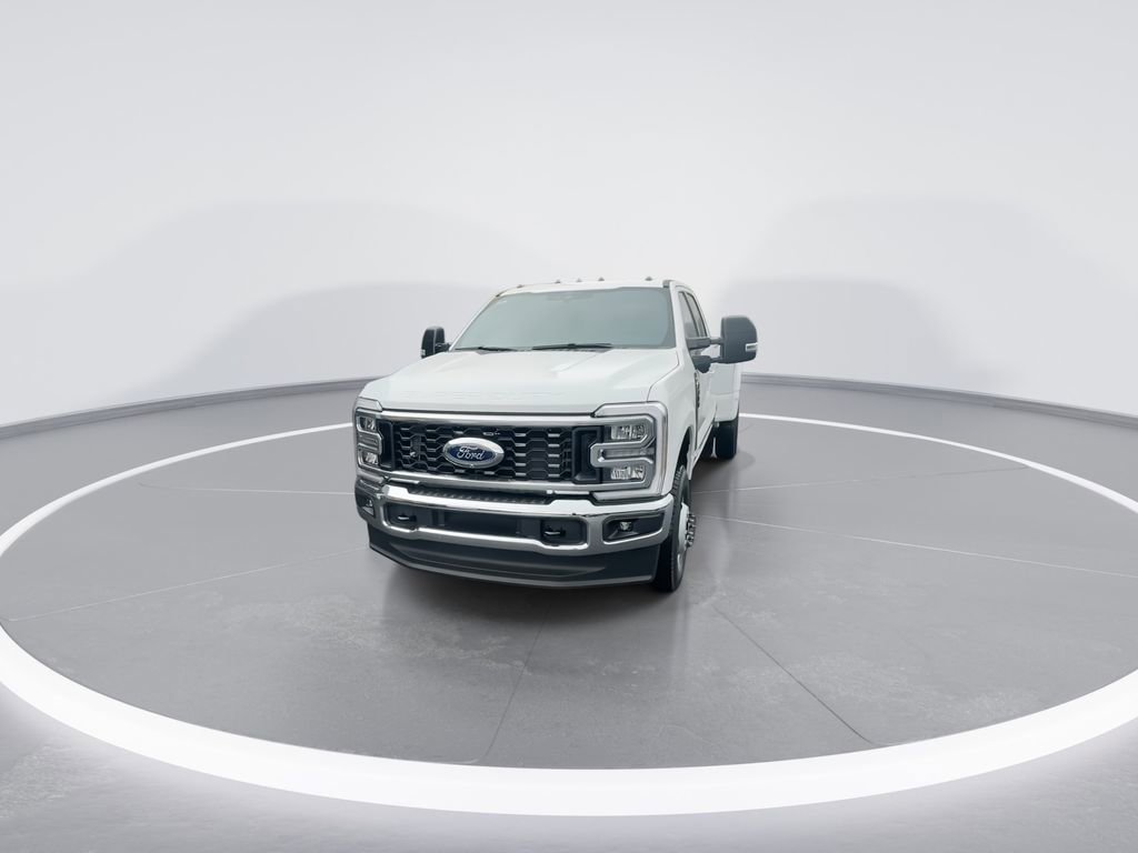 New 2026 Ford F350 XLT w/ XLT Premium Package image 3