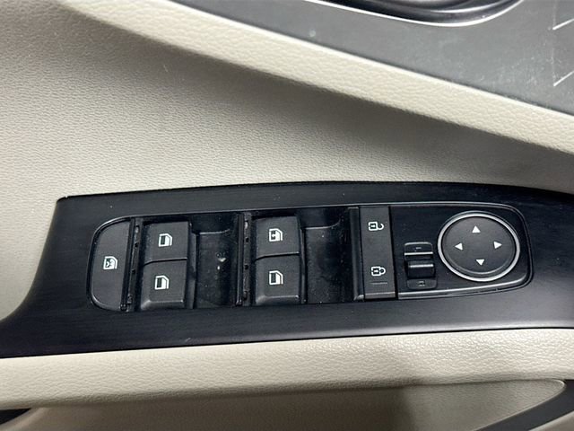 Used 2023 Kia Soul LX w/ LX Technology Package FWD image 17