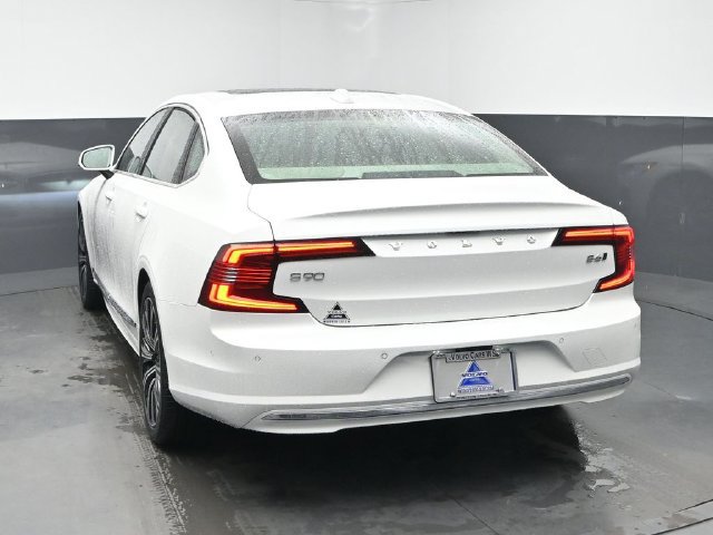 Used 2023 Volvo S90 B6 Plus w/ Protection Package AWD/4WD image 7