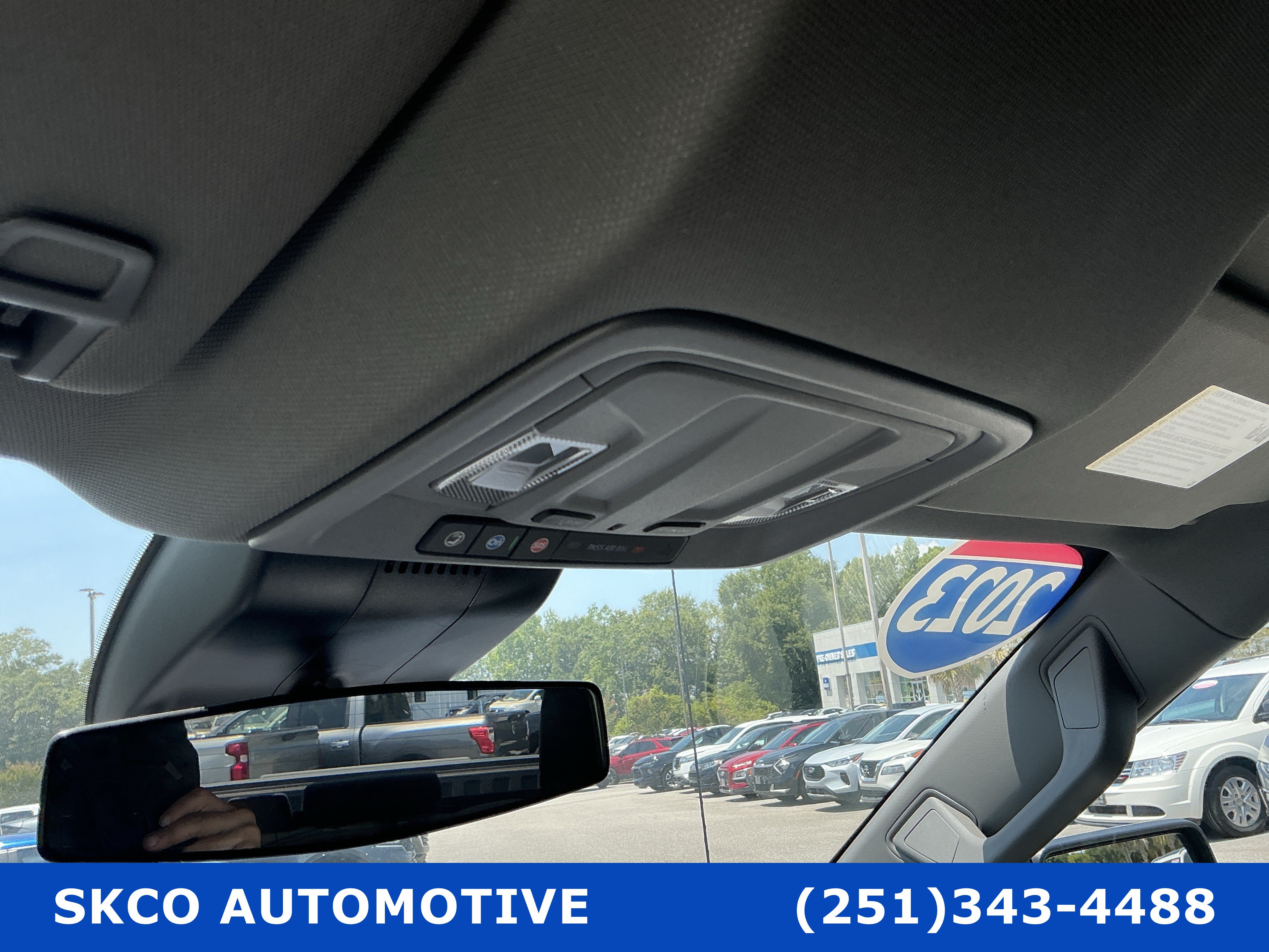 Used 2023 Chevrolet Silverado 1500 LT AWD/4WD image 26