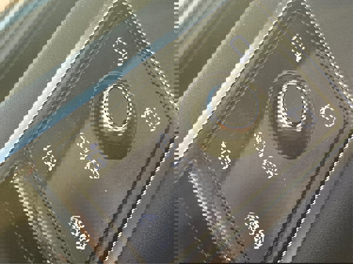 Used 2020 Land Rover Range Rover Sport HSE Dynamic image 39