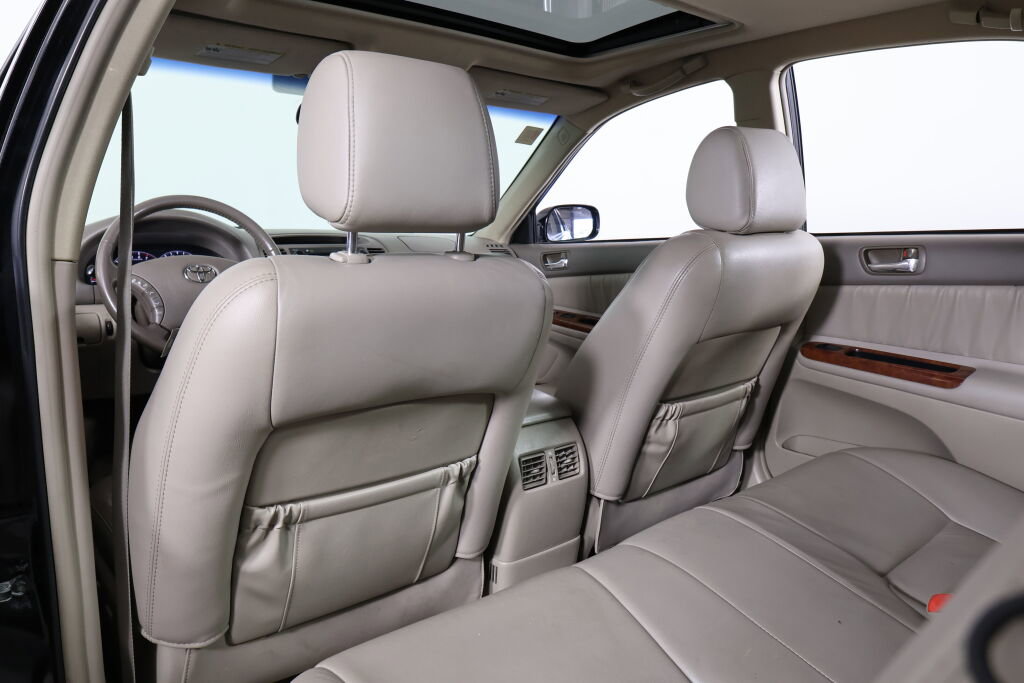 Used 2005 Toyota Camry XLE image 13