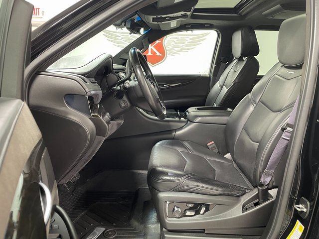 Used 2017 Cadillac Escalade ESV Platinum AWD/4WD image 11