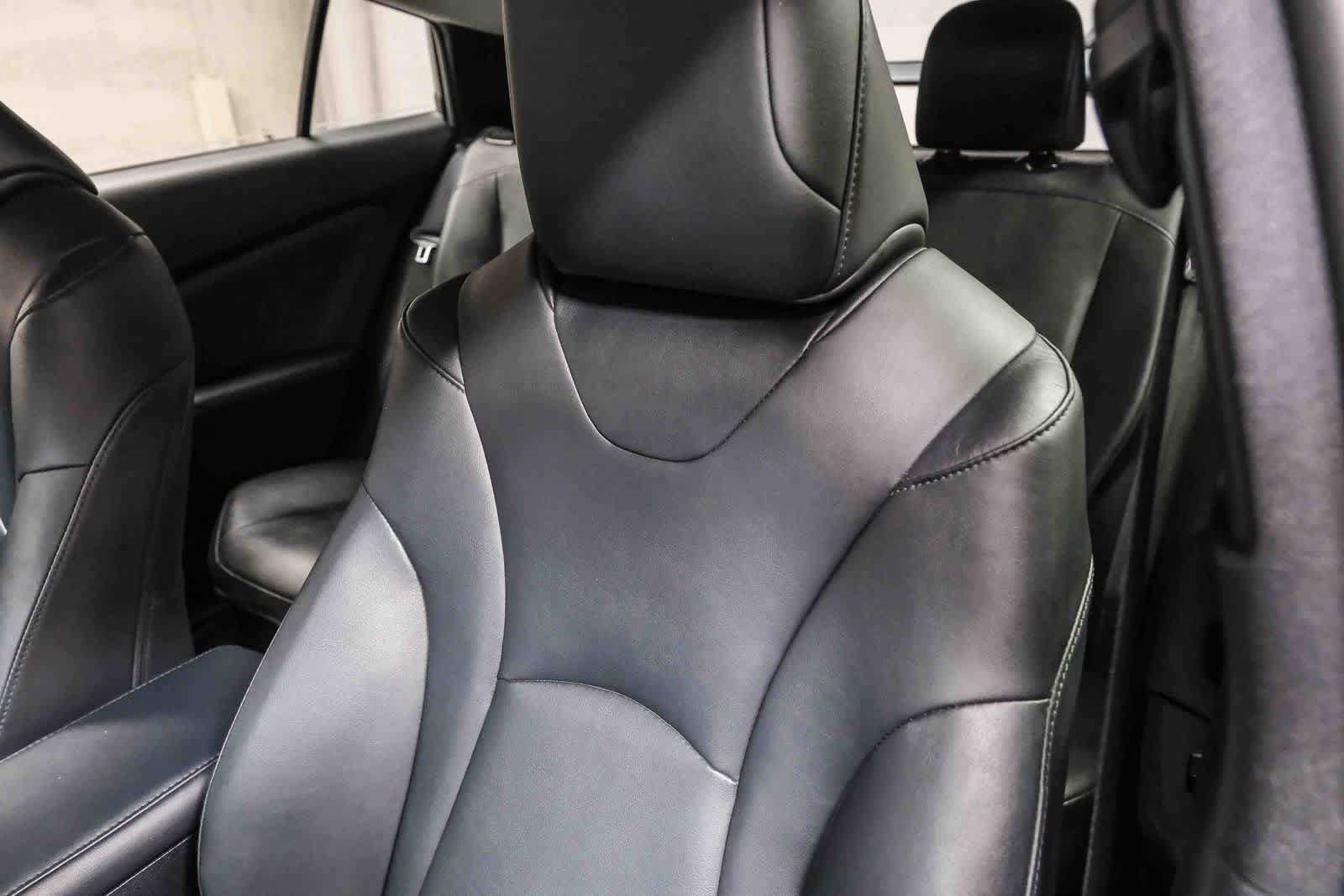 Used 2017 Toyota Prius Four w/ Advanced Technology Package FWD image 23