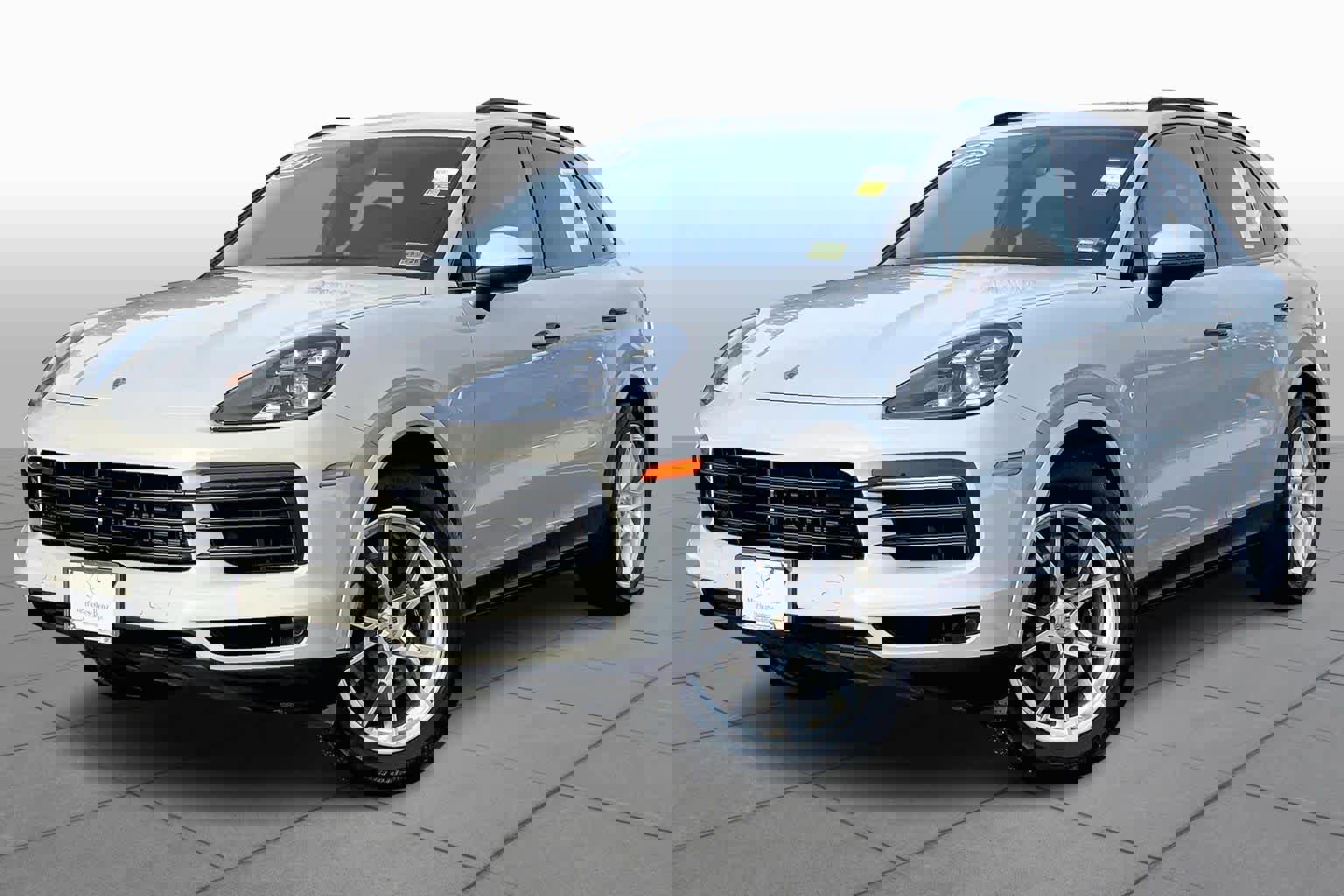 Certified 2022 Porsche Cayenne Platinum Edition image 1