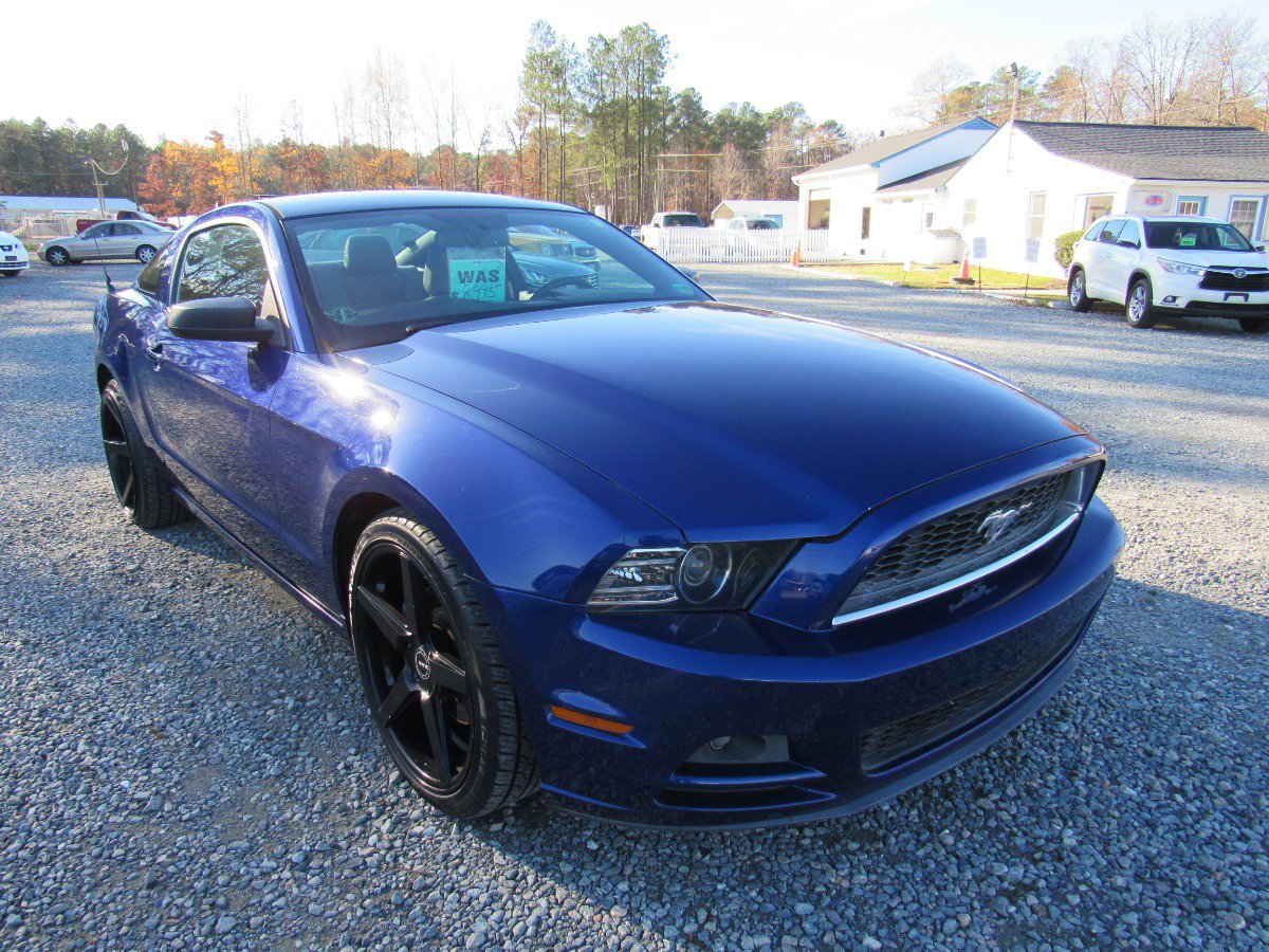 Used 2013 Ford Mustang Coupe image 7