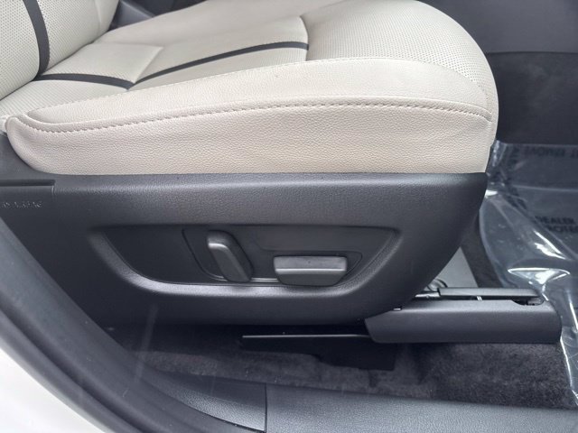 Used 2024 MAZDA CX-90 Plug-In Hybrid w/ Premium Pkg AWD/4WD image 8