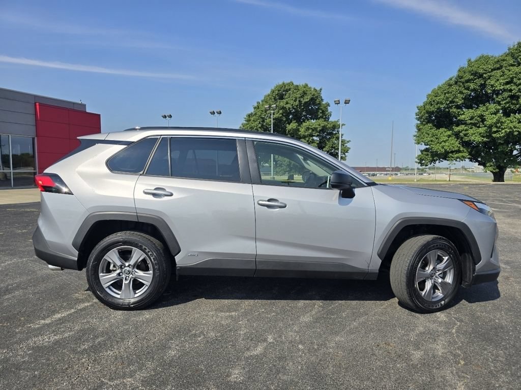 Certified 2025 Toyota RAV4 LE AWD/4WD image 16