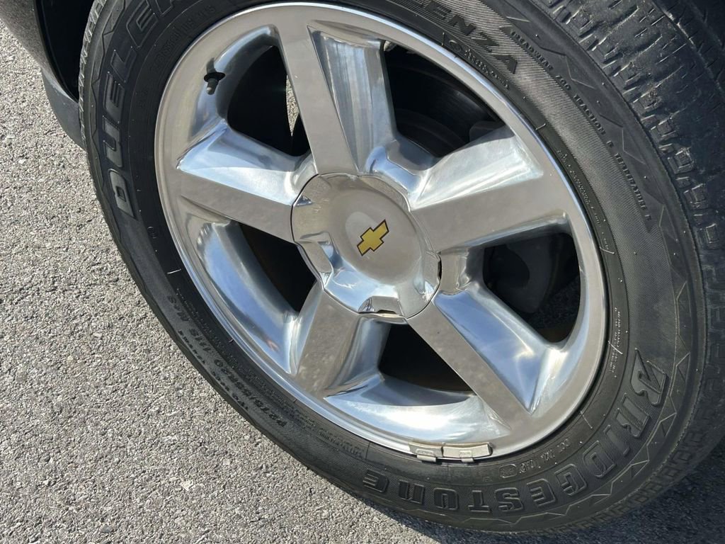 Used 2013 Chevrolet Avalanche LT w/ All-Star Edition image 9