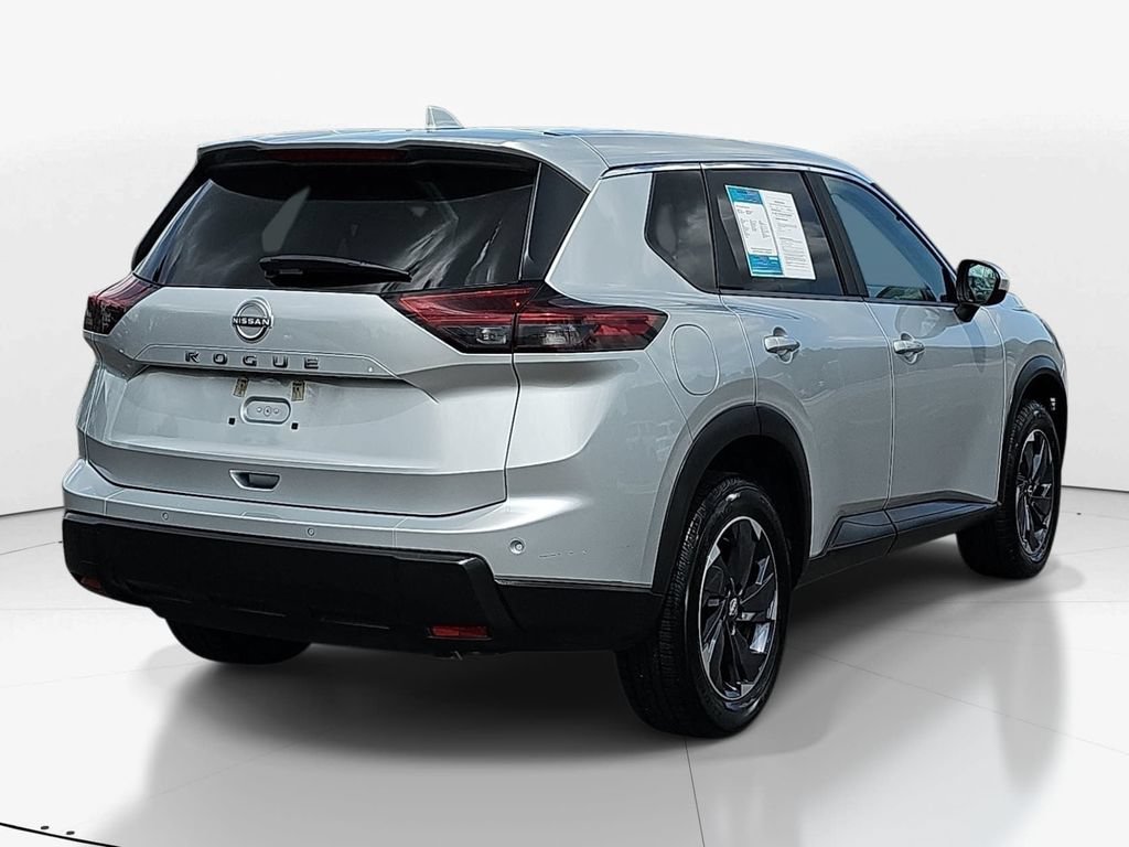 Used 2025 Nissan Rogue SV FWD image 6