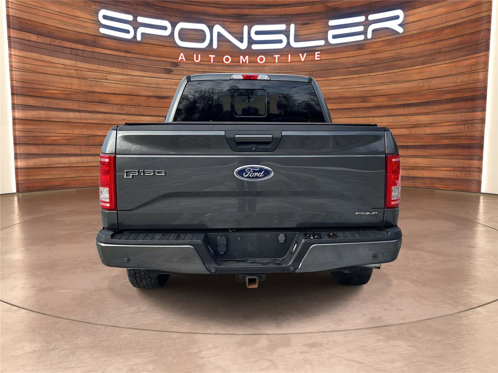 Used 2016 Ford F150 XLT w/ Equipment Group 302A Luxury image 4