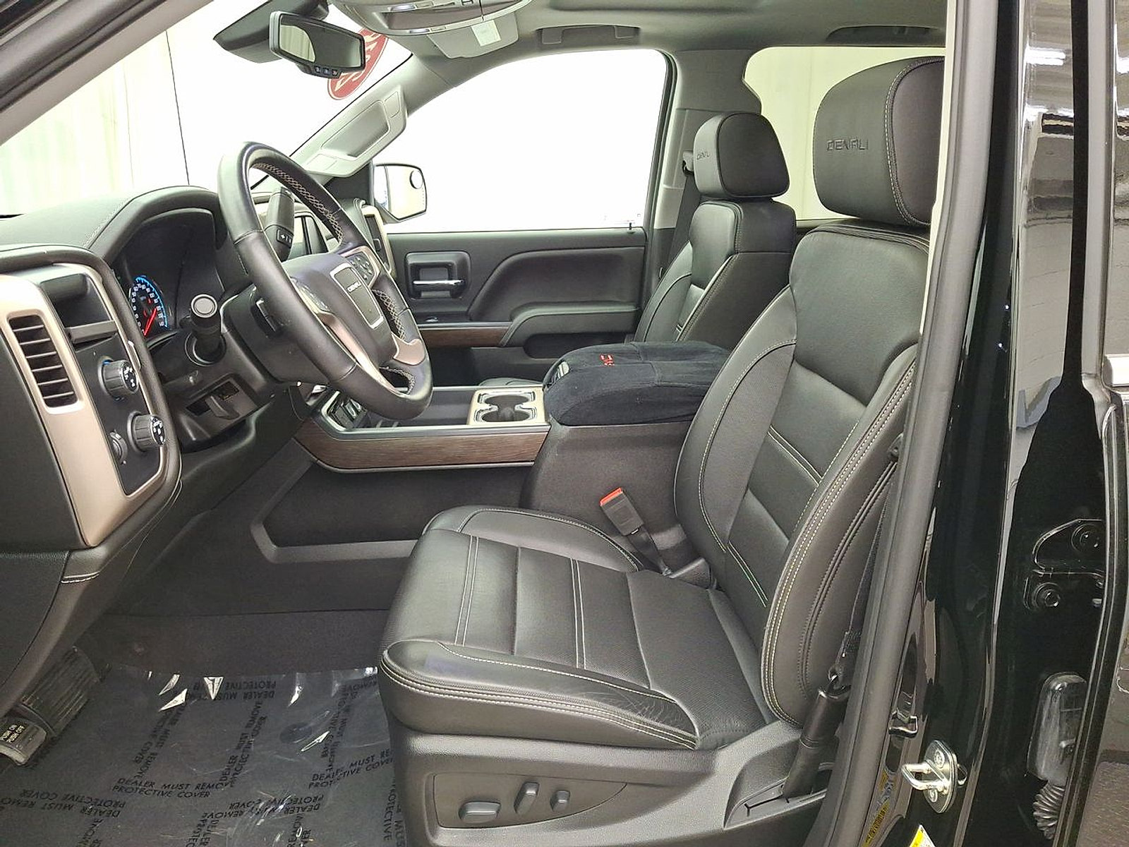 Used 2018 GMC Sierra 1500 Denali AWD/4WD image 11