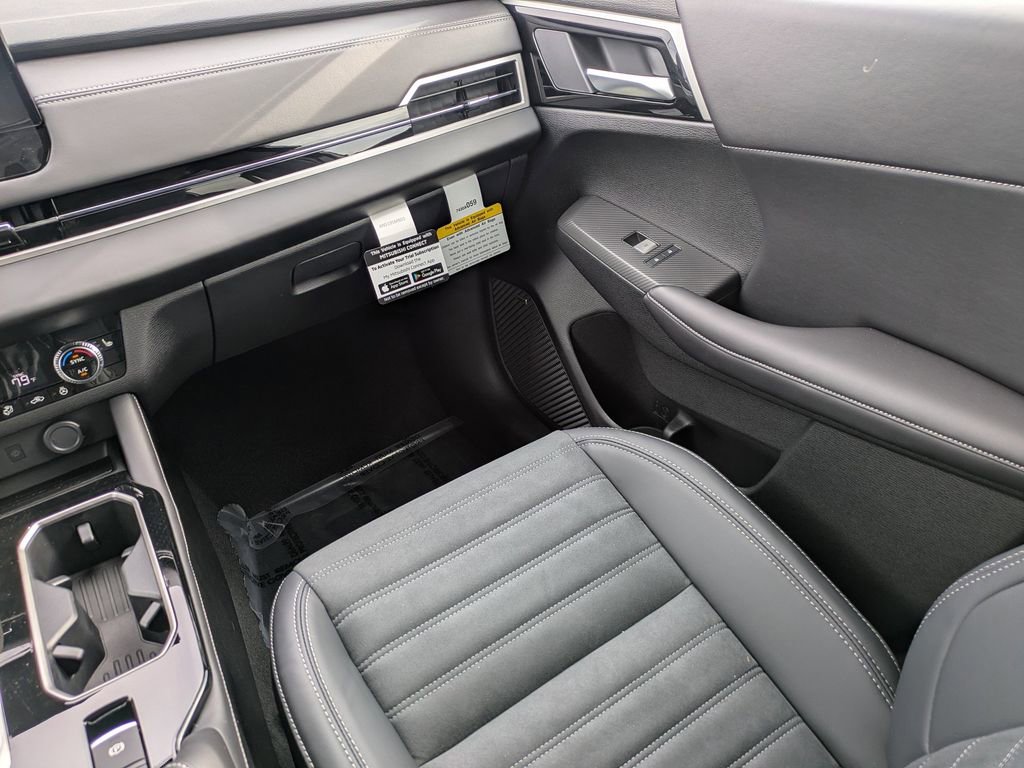 New 2026 Mitsubishi Outlander SE FWD image 18