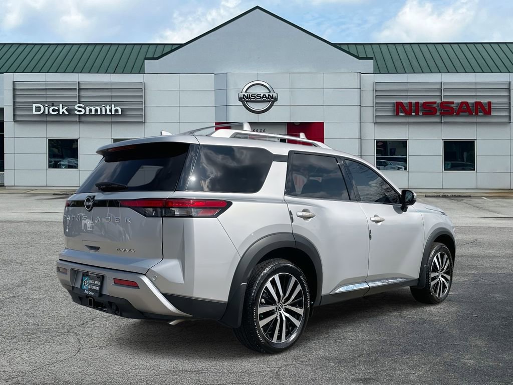 Used 2025 Nissan Pathfinder Platinum w/ Cargo Package image 6