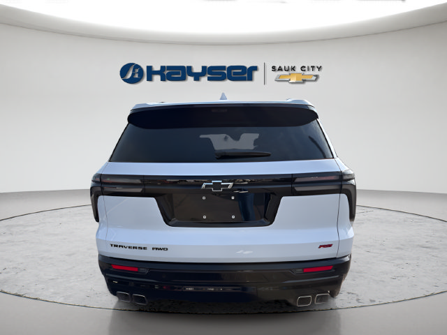 Used 2026 Chevrolet Traverse RS w/ LPO, Floor Liner Package AWD/4WD image 4