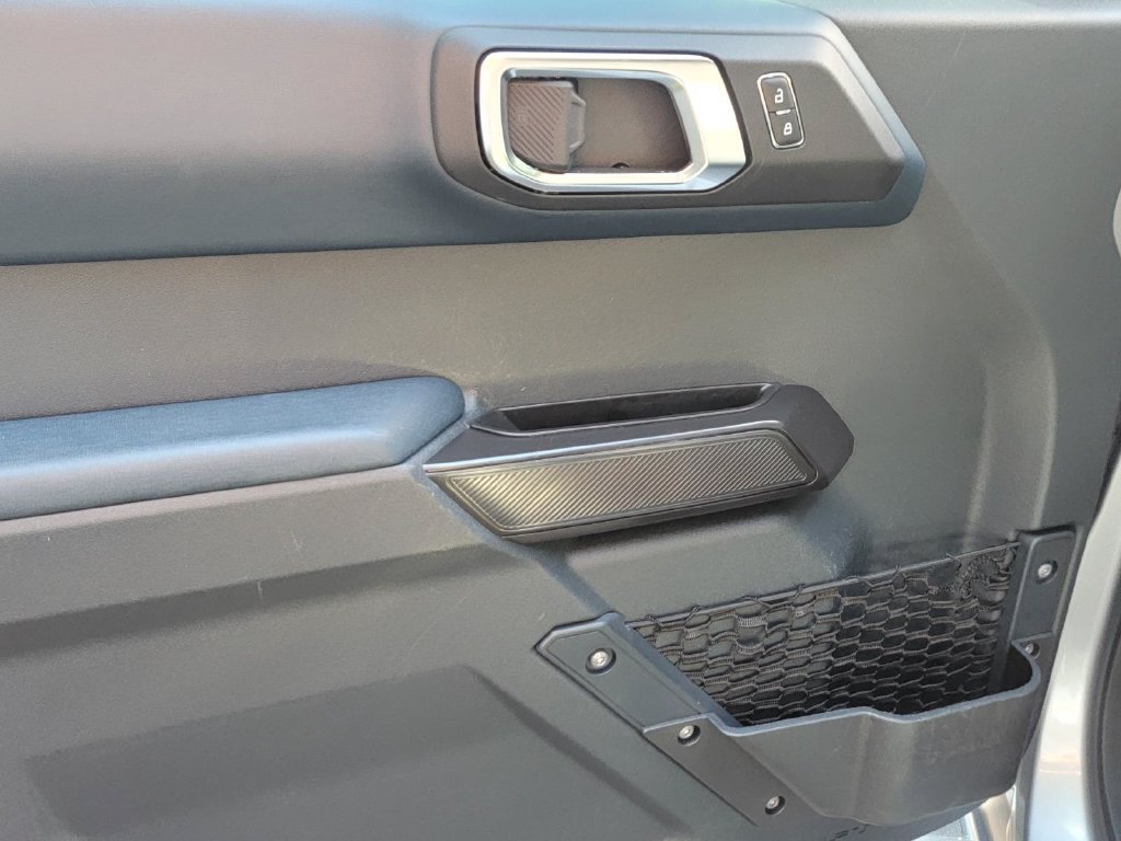 Used 2024 Ford Bronco Outer Banks AWD/4WD image 12