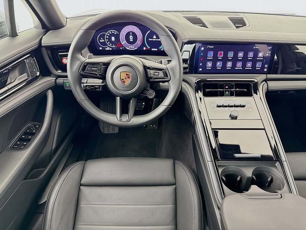 Certified 2025 Porsche Panamera 4 AWD/4WD image 25