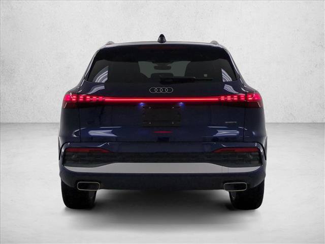 Used 2025 Audi Q5 Premium Plus w/ Premium Plus AWD/4WD image 7