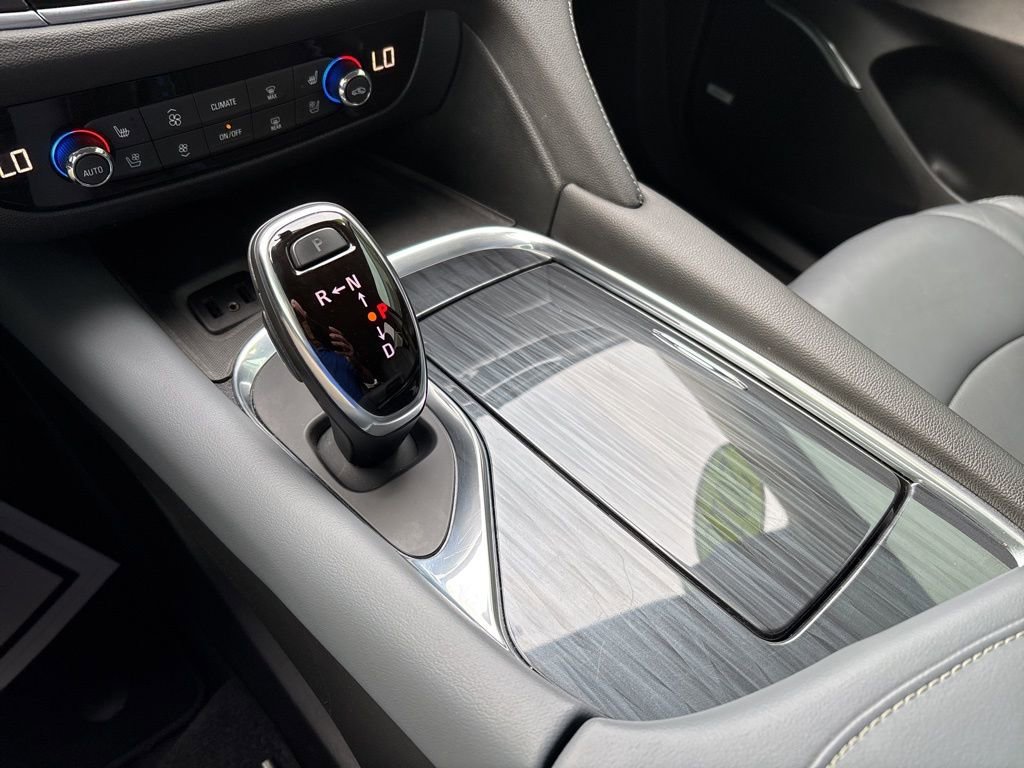 Used 2018 Buick Enclave Premium FWD image 25