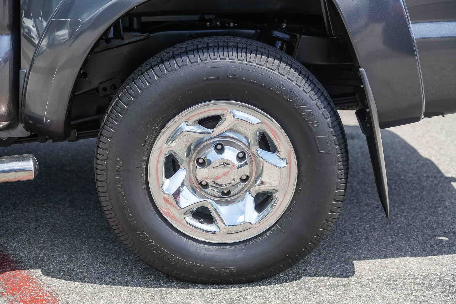 Used 2015 Toyota Tacoma PreRunner w/ SR5 Package RWD image 11