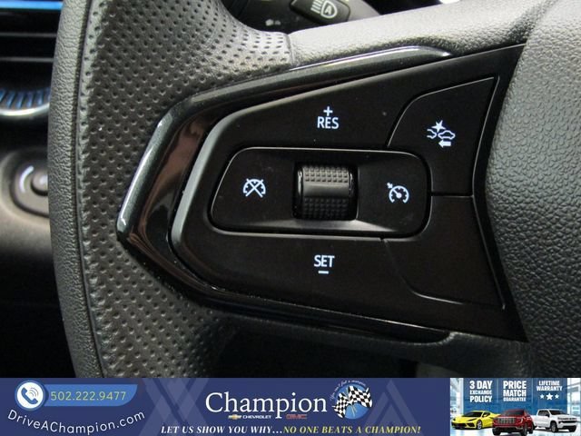 Used 2025 Chevrolet Trax LT FWD image 22