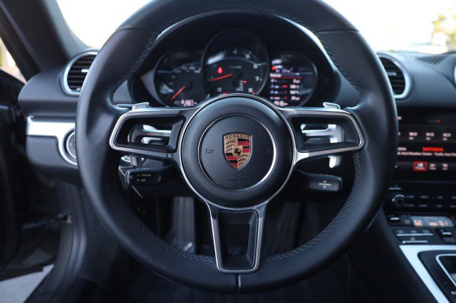 Used 2018 Porsche 718 Cayman RWD image 27