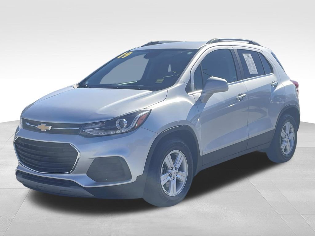 Used 2019 Chevrolet Trax LT w/ LT Convenience Package image 8