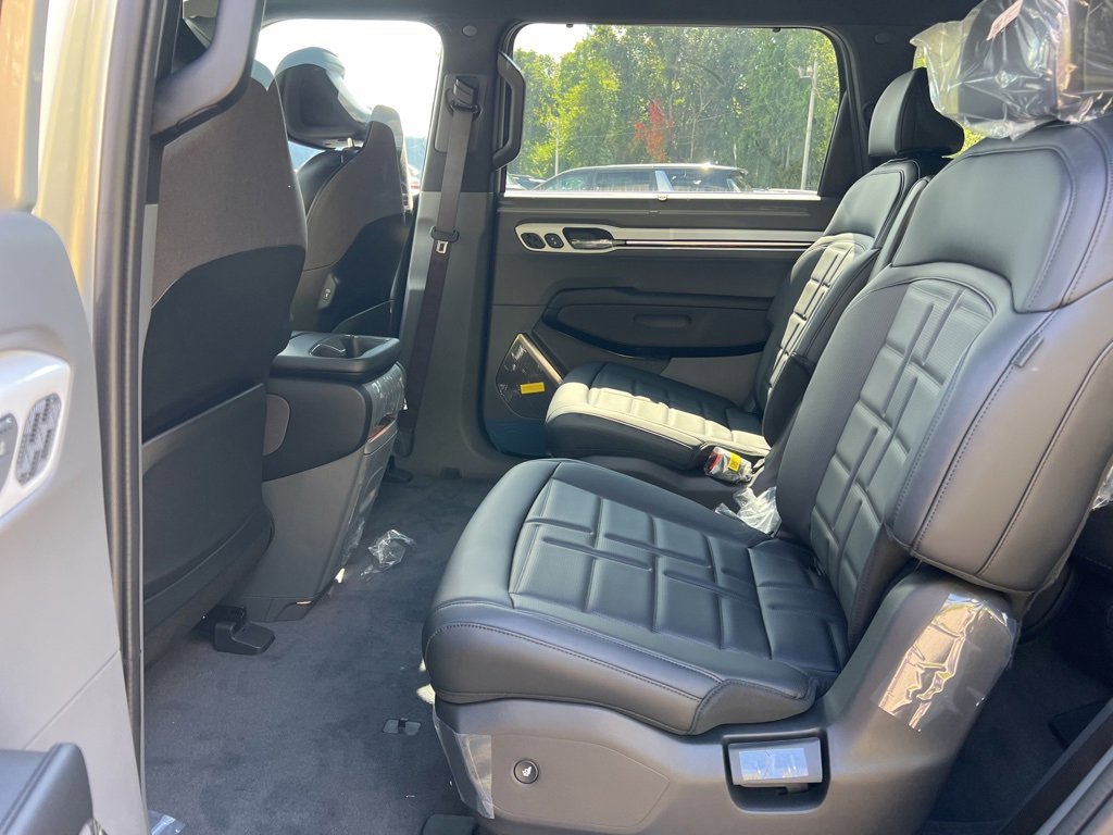 New 2026 Kia EV9 Land w/ Nightfall Edition Package image 12