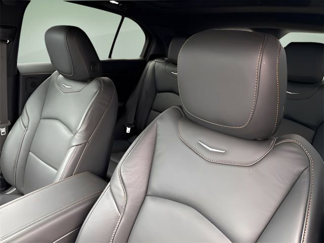 Used 2023 Cadillac XT4 Sport image 10