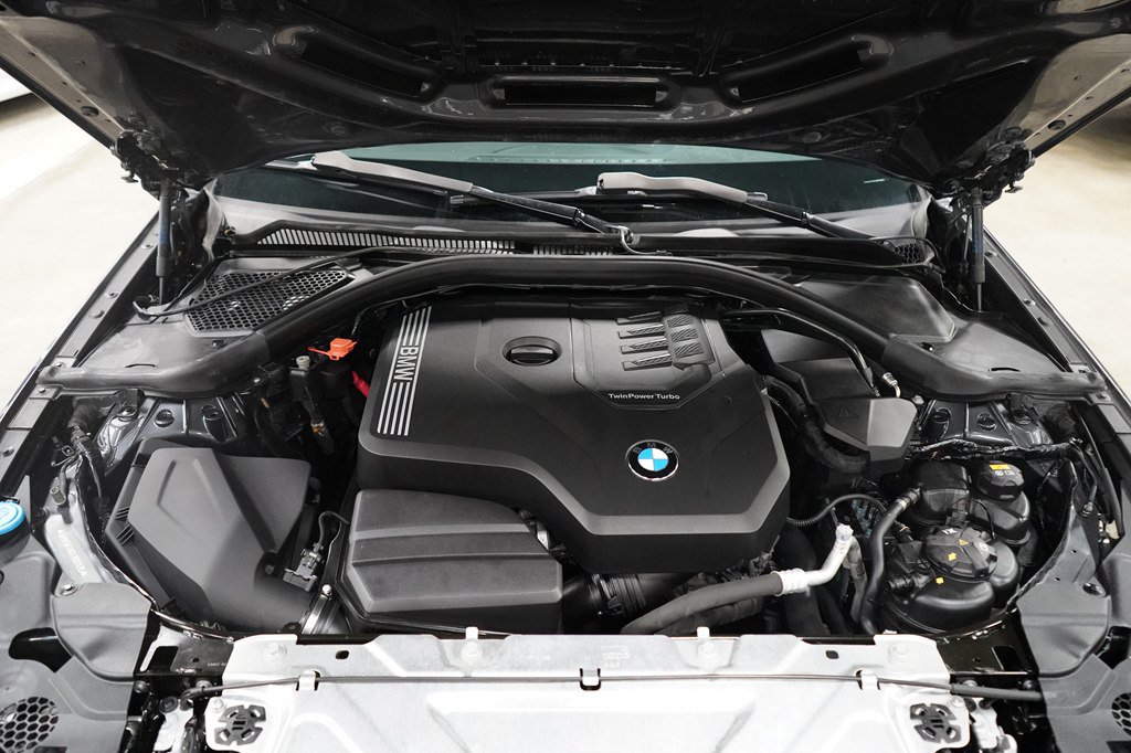 Used 2020 BMW 330i xDrive Sedan AWD/4WD image 33
