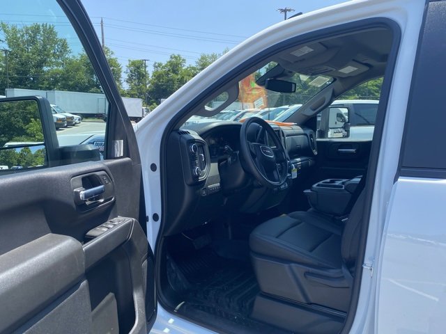New 2025 GMC Sierra 3500 Pro w/ Convenience Package image 16