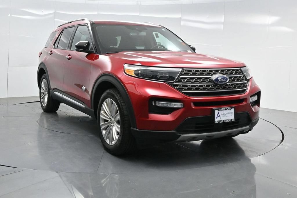 Used 2024 Ford Explorer King Ranch w/ Technology Package AWD/4WD image 4