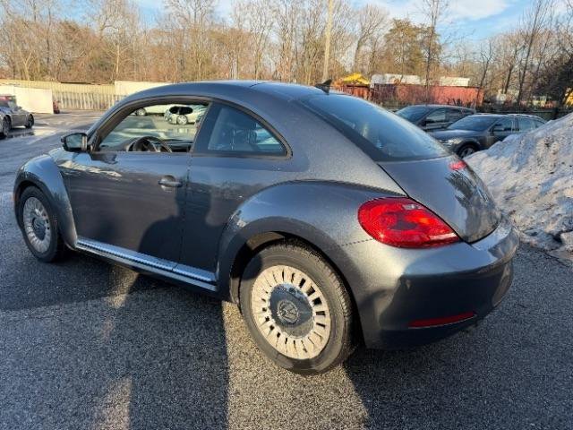 Used 2014 Volkswagen Beetle 2.5 image 3