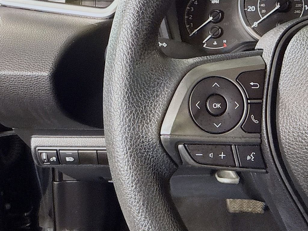 Certified 2021 Toyota Corolla LE FWD image 20