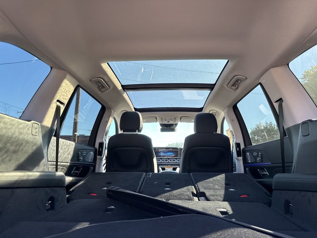 New 2026 Mercedes-Benz GLS 450 4MATIC image 33