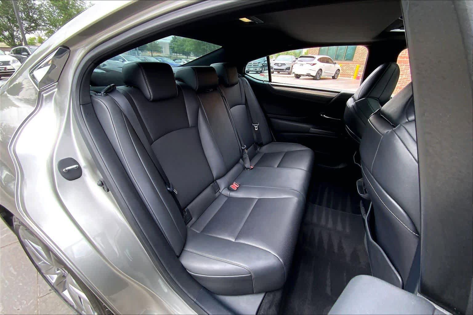 Used 2021 Lexus ES 350 F Sport w/ Accessory Package FWD image 21